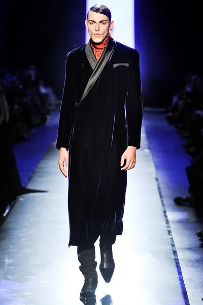 Look 36